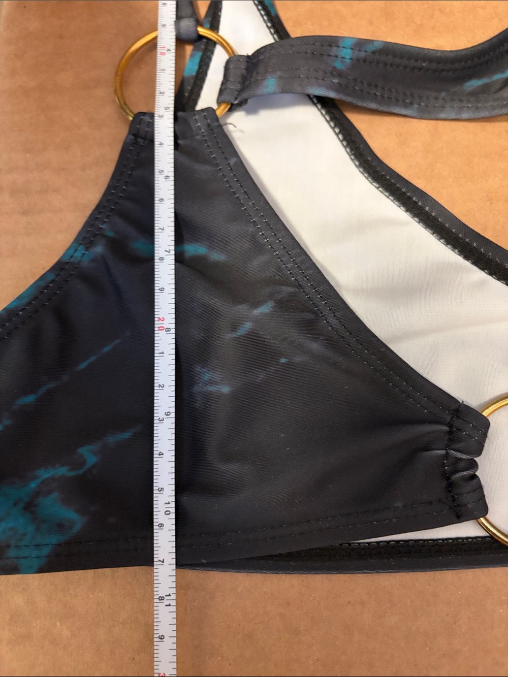 PrettyLittleThing Patterned Bikini Tops - Picture 11 of 11